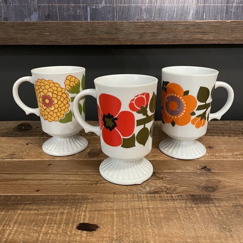 Set of 3 Vtg MCM Japan Pedestal Porcelain 60's Coffee Cup Flower Mod Retro Multi